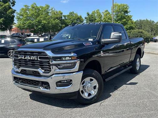 2025 RAM 2500 Tradesman Crew Cab 4x4 6'4' Box