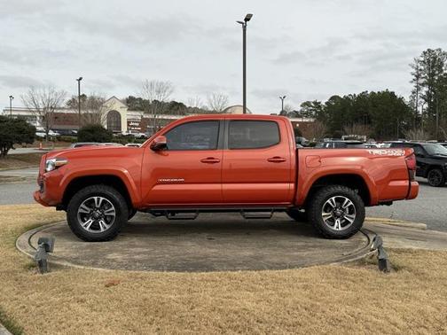 2018 Toyota Tacoma TRD Sport