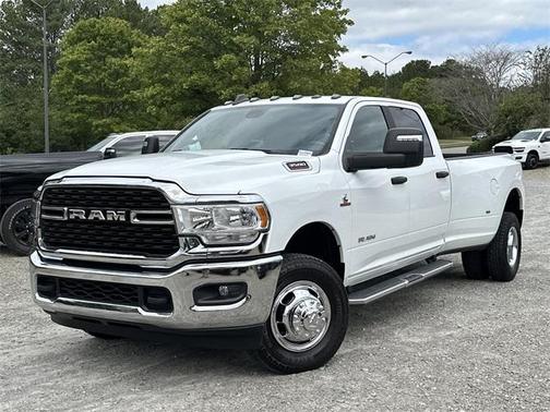 2024 RAM 3500 Big Horn Crew Cab 4x4 8' Box