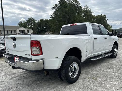 2024 RAM 3500 Big Horn Crew Cab 4x4 8' Box