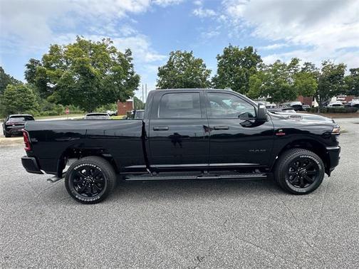 2025 RAM 2500 Big Horn Crew Cab 4x4 6'4' Box
