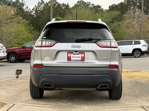 Billet Silver Metallic Clearcoat 2019 Jeep Cherokee Latitude Plus