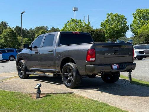 Brilliant Black Crystal Pearlcoat 2017 RAM 1500 Express