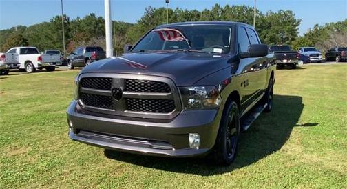 Brilliant Black Crystal Pearlcoat 2017 RAM 1500 Express