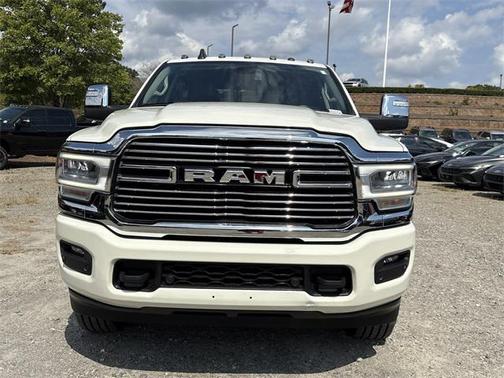 2024 RAM 3500 Laramie Crew Cab 4x4 6'4' Box