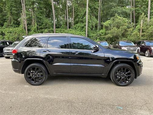 Diamond Black Crystal Pearlcoat 2019 Jeep Grand Cherokee Altitude