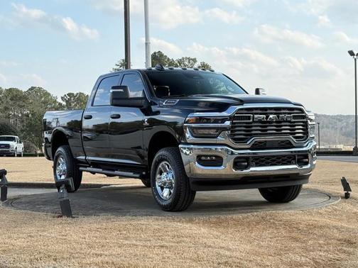 2026 RAM 3500 Tradesman Crew Cab 4x4 6'4' Box