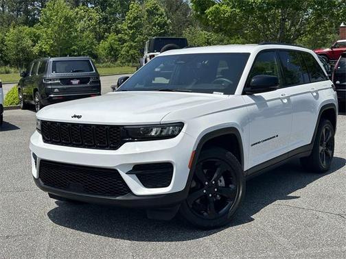 2022 Jeep Grand Cherokee Altitude