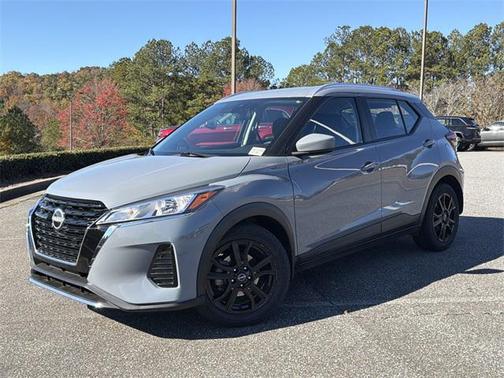 2023 Nissan Kicks SV