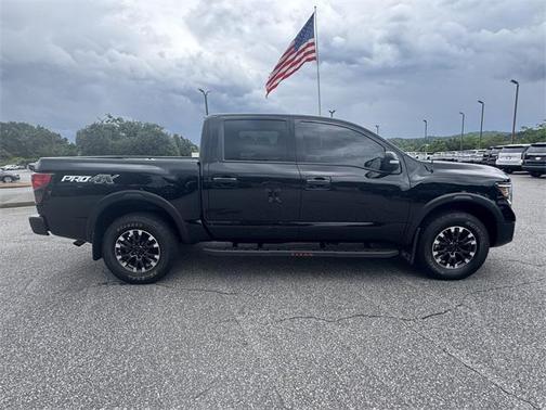 2021 Nissan Titan PRO-4X