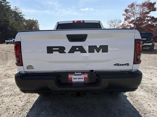 2026 RAM 2500 Tradesman Crew Cab 4x4 6'4' Box