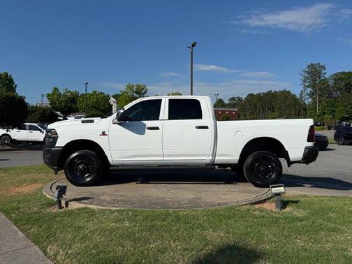 Bright White Clearcoat 2026 RAM 2500 Tradesman Crew Cab 4x4 6'4' Box