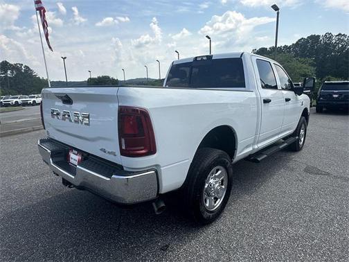 2025 RAM 2500 Tradesman Crew Cab 4x4 6'4' Box