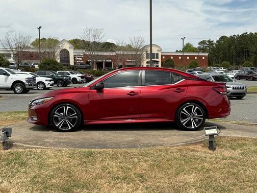 Scarlet Ember Tintcoat 2022 Nissan Sentra SR