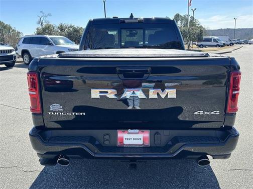 2025 RAM 1500 ST