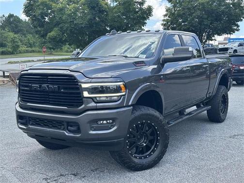 2022 RAM 2500 Laramie Crew Cab 4x4 6'4' Box