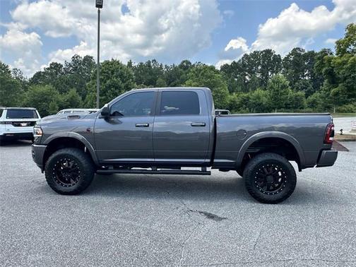 2022 RAM 2500 Laramie Crew Cab 4x4 6'4' Box