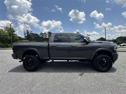 2022 RAM 2500 Laramie Crew Cab 4x4 6'4' Box