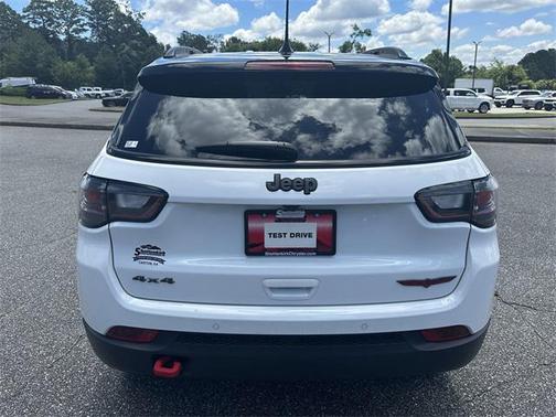 2024 Jeep Compass Trailhawk