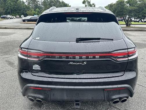 2024 Porsche Macan Base