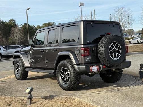 2023 Jeep Wrangler 4-Door Sahara 4x4