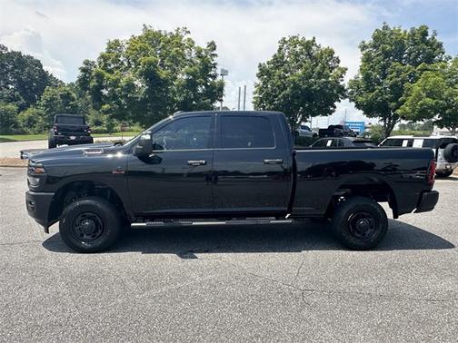 2025 RAM 2500 Tradesman Crew Cab 4x4 6'4' Box