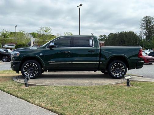 Serrano Green Metallic 2026 RAM 1500 Limited