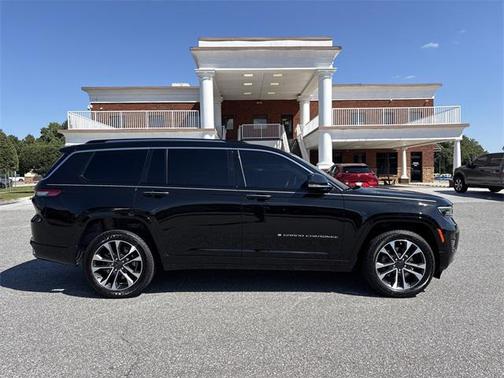 2022 Jeep Grand Cherokee L Overland