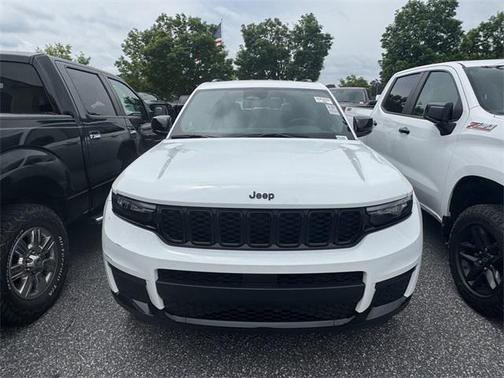 2023 Jeep Grand Cherokee L Altitude