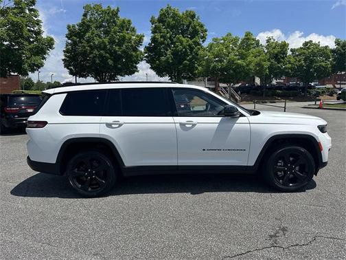 2023 Jeep Grand Cherokee L Altitude
