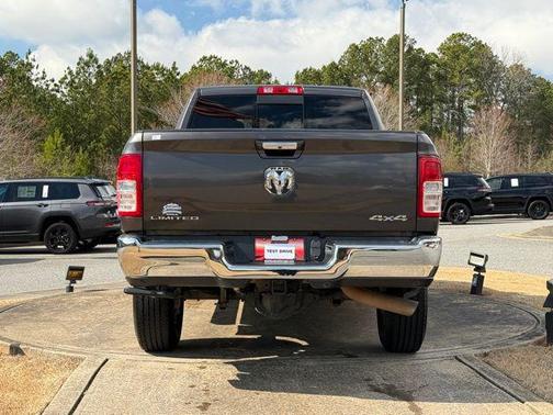 2021 RAM 3500 Tradesman Crew Cab 4x4 6'4' Box