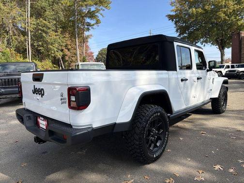 2024 Jeep Gladiator Willys