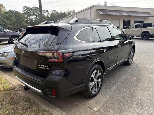 2022 Subaru Outback Touring XT