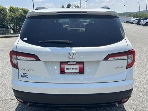 2022 Honda Pilot 2WD Sport