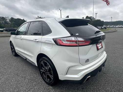 2022 Ford Edge ST