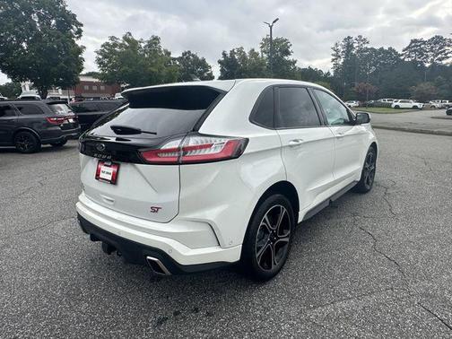 2022 Ford Edge ST