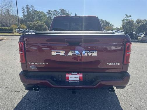2025 RAM 1500 ST