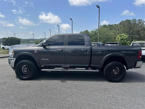 2022 RAM 2500 Laramie Crew Cab 4x4 6'4' Box