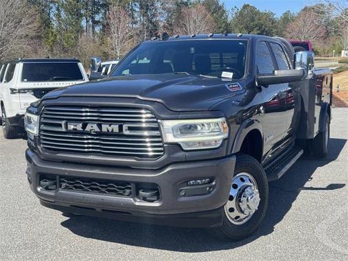 2020 RAM 3500 Laramie Crew Cab 4x4 8' Box