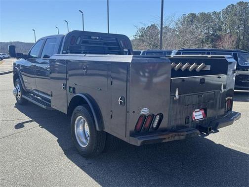 2020 RAM 3500 Laramie Crew Cab 4x4 8' Box