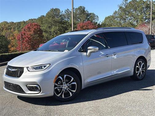 2024 Chrysler Pacifica L