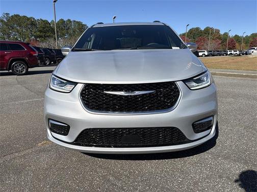 2024 Chrysler Pacifica L