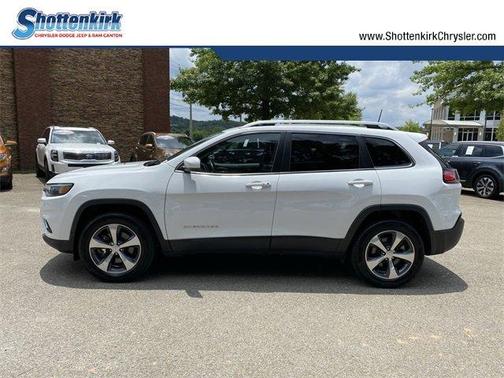 Photo 2 of 23 of 2019 Jeep Cherokee Limited