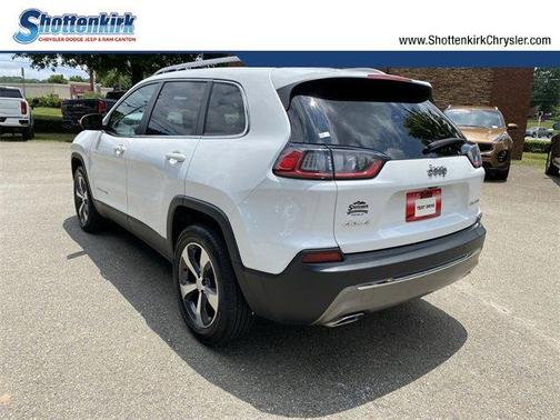 Photo 3 of 23 of 2019 Jeep Cherokee Limited
