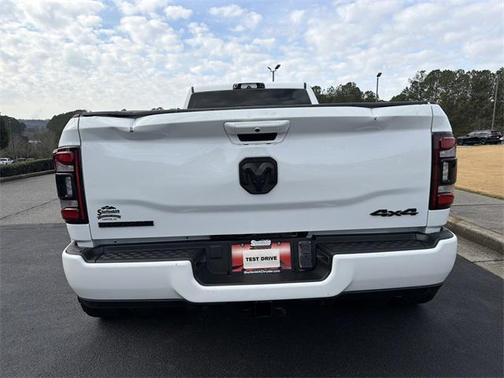 2023 RAM 3500 Big Horn Crew Cab 4x4 8' Box