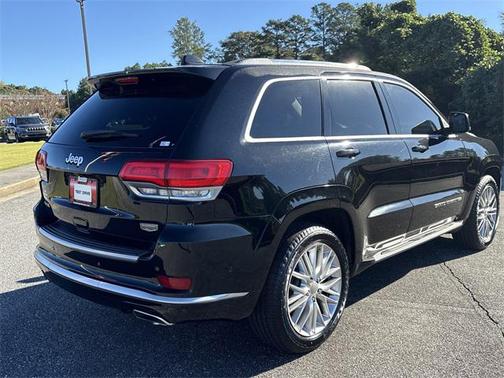 2017 Jeep Grand Cherokee Summit