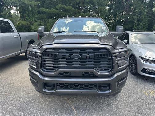 2025 RAM 3500 Big Horn Crew Cab 4x4 8' Box