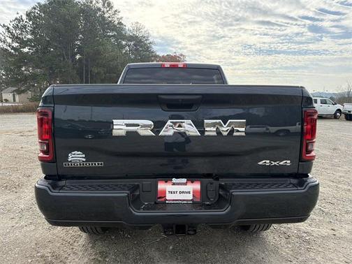 2026 RAM 2500 Big Horn Crew Cab 4x4 6'4' Box