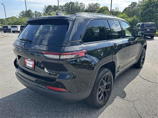 2024 Jeep Grand Cherokee Altitude