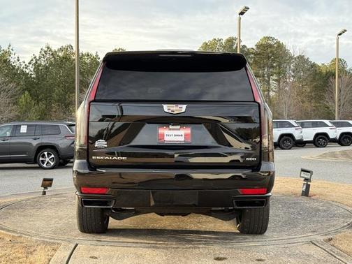 2023 Cadillac Escalade Sport